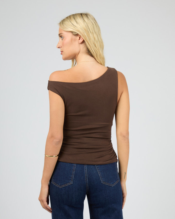 KYLIE OFF SHOULDER TOP - BROWN