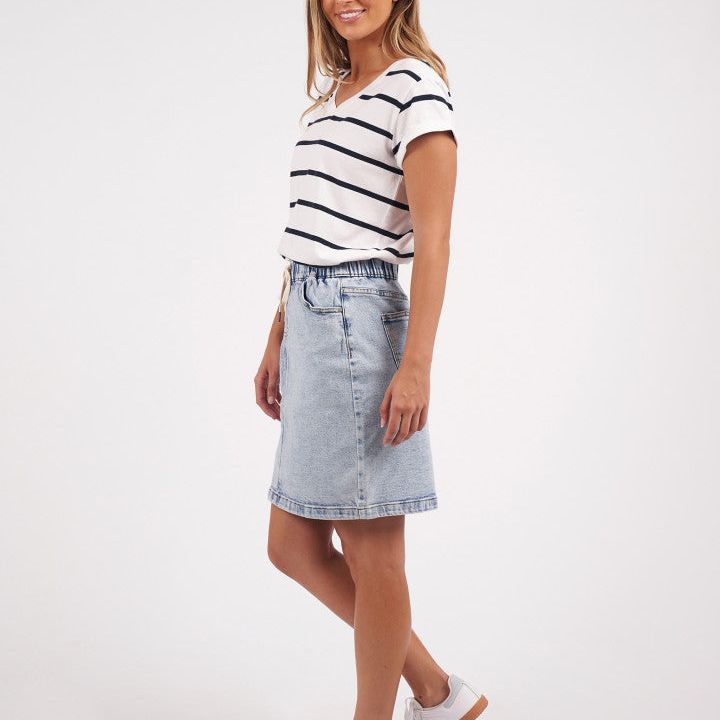 MANLY STRIPE VEE TEE