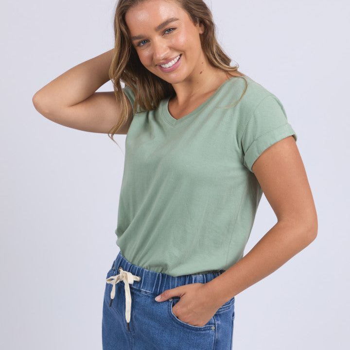 MANLY VEE TEE - GREEN
