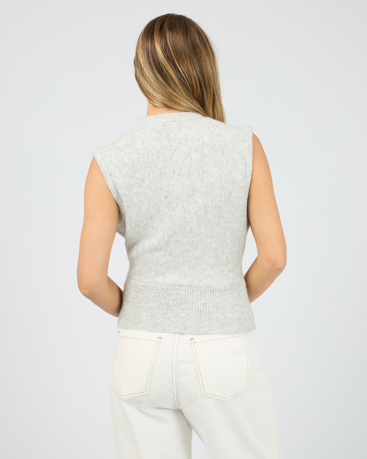 NELLY KNIT VEST - SNOW MARLE