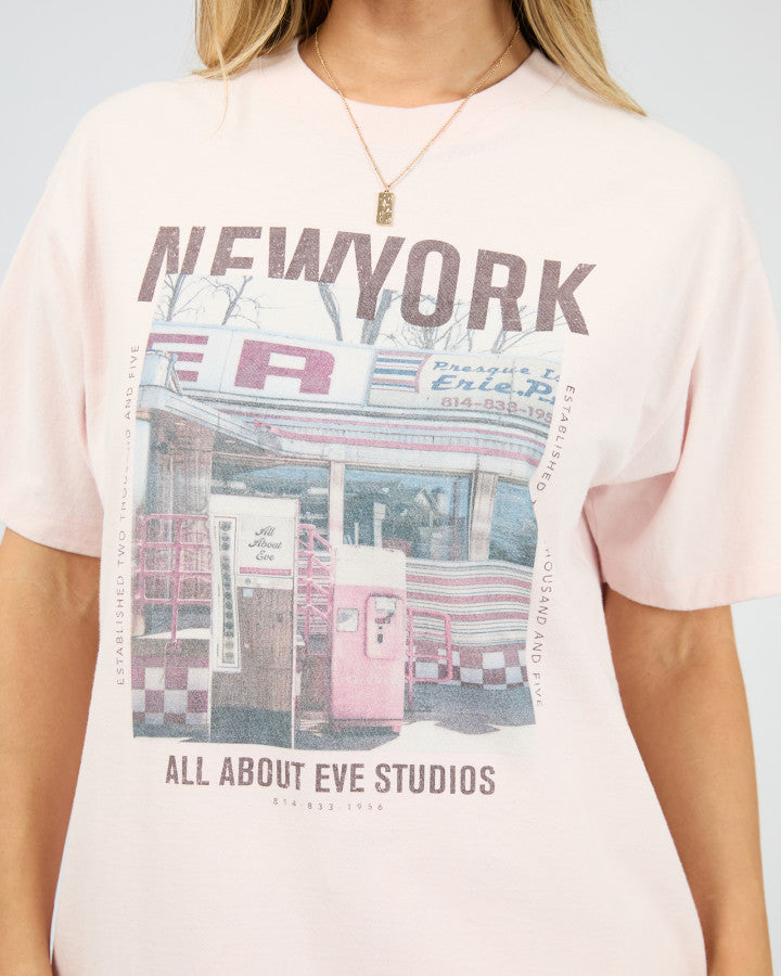 NEW YORK DINER RELAXED TEE - PALE PINK