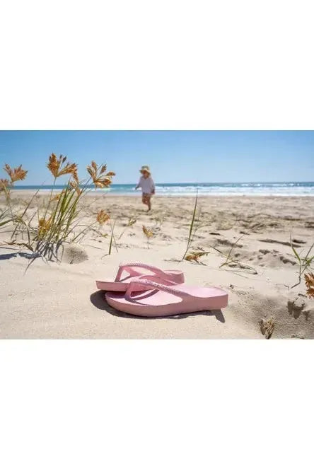 Archies Arch Support Thongs - Kids - Pink