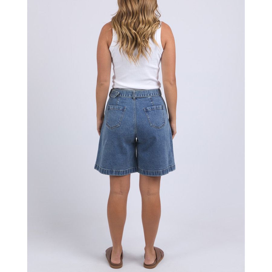 SAINT SHORT