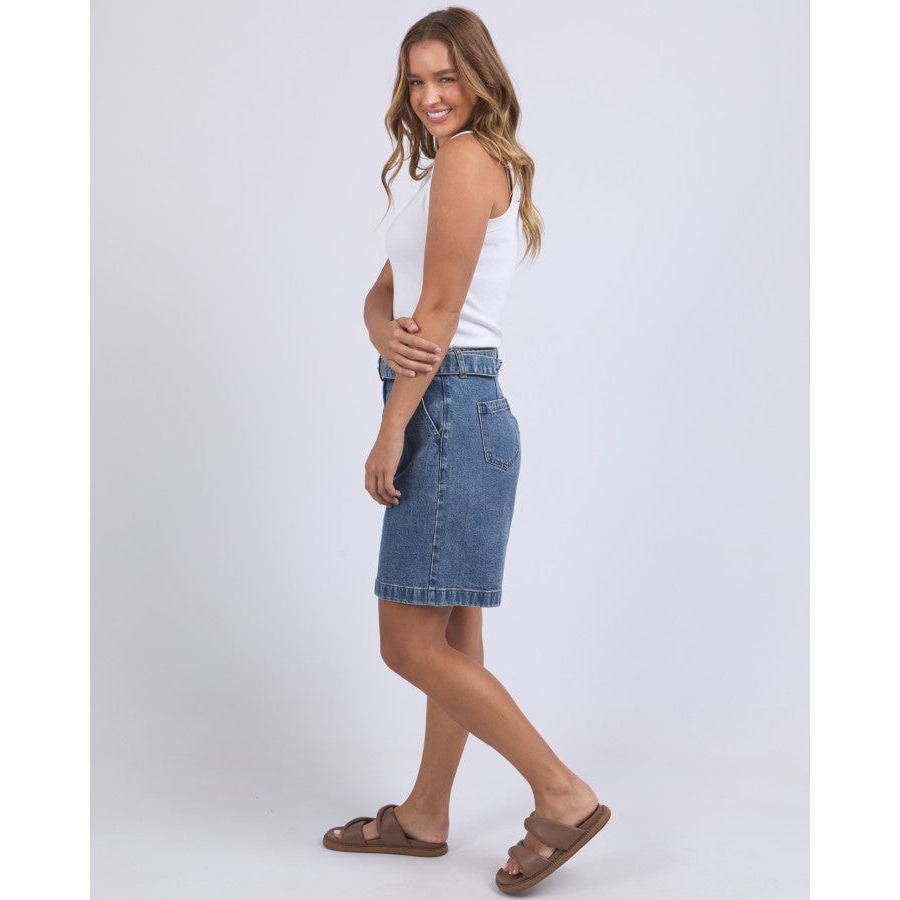 SAINT SHORT