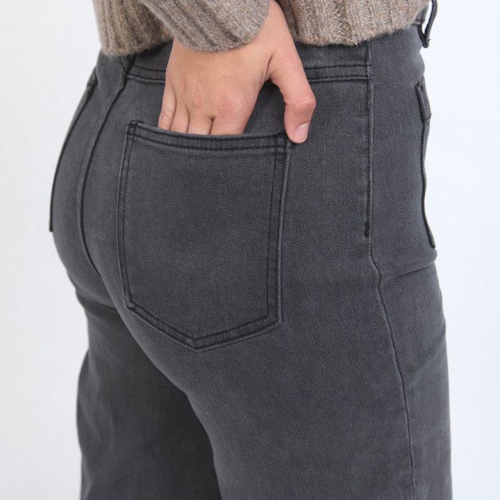 SARAH WIDE LEG JEAN - WASHED BLACK