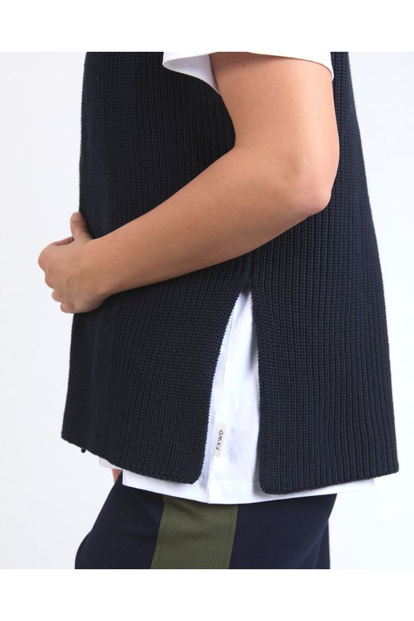 ZIP KNIT VEST